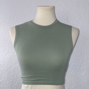 ZARA OLIVE GREEN CROP TEE XS